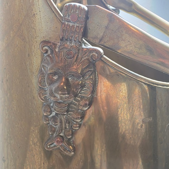 Vintage Brass Coal Scuttle Bucket with Ceramic Blue Delft Handles Lion Head - Picture 10 of 12